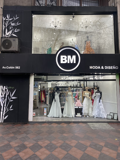 BM Moda & Diseño Vestido fiestas, 15 años , Egresadas , Novias