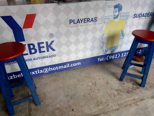 Playeras Yazbek