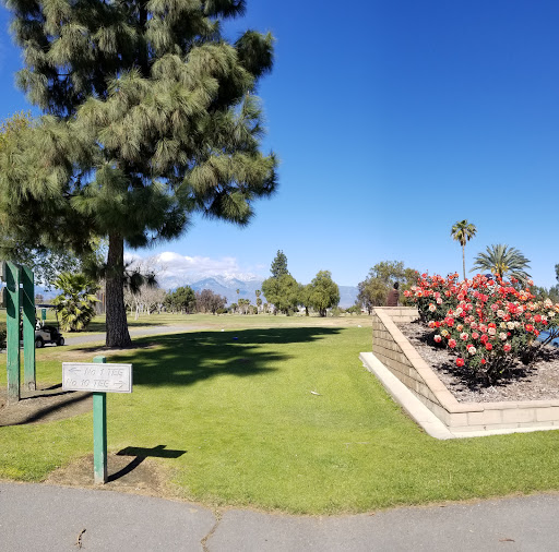 Public Golf Course «Whispering Lakes Golf Course», reviews and photos, 2525 E Riverside Dr, Ontario, CA 91761, USA