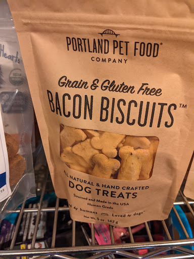 Pet Supply Store «Beach Puppy», reviews and photos, 614 Broadway St, Seaside, OR 97138, USA