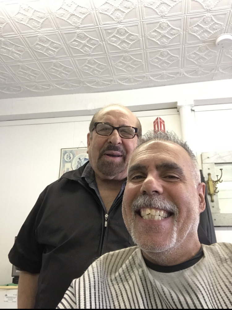 Nicola's Hairstylist 10709