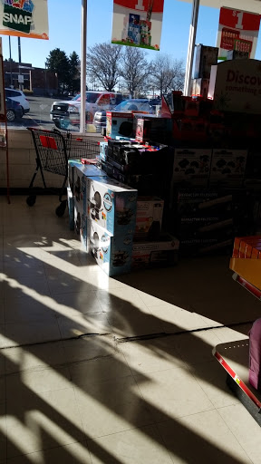 Dollar Store «FAMILY DOLLAR», reviews and photos, 15355 E Colfax Ave, Aurora, CO 80011, USA