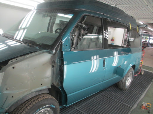 Auto Body Shop «Lynch Auto Body, Inc», reviews and photos, 2305 Atwood Ave, Madison, WI 53704, USA