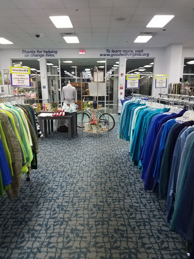 Thrift Store «Goodwill Petersburg Retail Store», reviews and photos