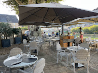 Atmosphère du Restaurant français Aux Berges de la Vézère à Montignac-Lascaux - n°5