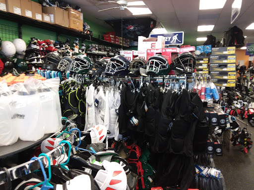 Sporting Goods Store «Play It Again Sports - Twinsburg, OH», reviews and photos, 8870 Darrow Rd, Twinsburg, OH 44087, USA