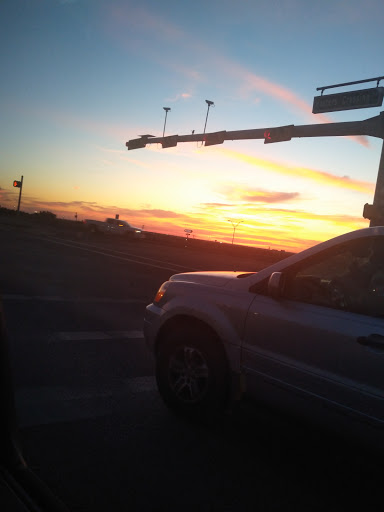 Car Wash «Mr. Clean Car Wash & Oil Change - Round Rock», reviews and photos, 2301 S Interstate 35, Round Rock, TX 78664, USA