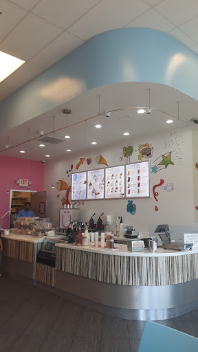 Frozen Yogurt Shop «Yogen Fruz», reviews and photos, 1809 NE 123rd St, North Miami, FL 33181, USA