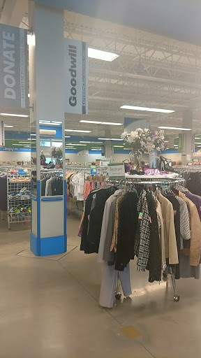 Thrift Store «Goodwill Manasota», reviews and photos, 2715 51st Ave E, Bradenton, FL 34203, USA