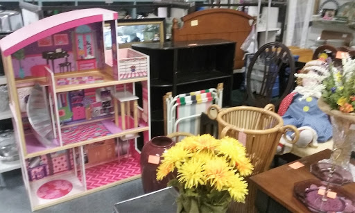 Thrift Store «Penny Wise Thrift Shop», reviews and photos, 57 Lancaster Ave, Ardmore, PA 19003, USA