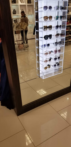 Fashion Accessories Store «Michael Kors», reviews and photos, 1 Outlet Blvd #400, Wrentham, MA 02093, USA