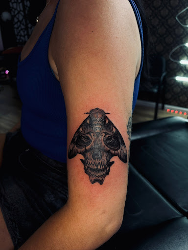 Explore golden retriever tattoo ideas, creative tattoo ideas in North Tonawanda, available at Dark Side Ink Tattoo Studio