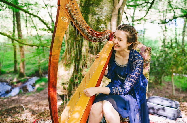 Scarlett Smith | Bristol Harpist - Music store