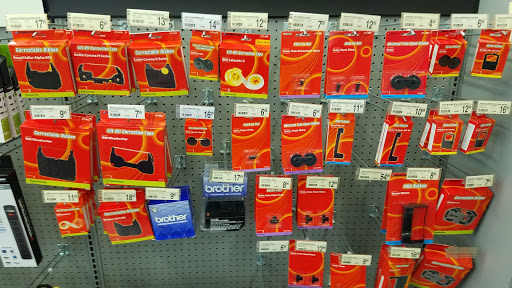 Office Supply Store «Staples», reviews and photos, 3320 Gateway St, Springfield, OR 97477, USA