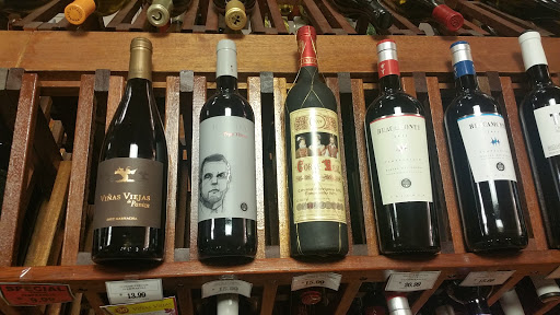 Liquor Store «Nostrand Wines & Liquors», reviews and photos, 549 Nostrand Ave, Brooklyn, NY 11216, USA