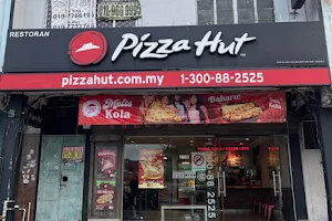 Pizza Hut Delivery Kulai image