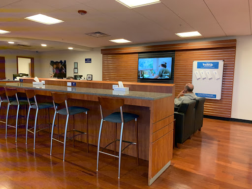 Subaru Dealer «Brilliance Subaru», reviews and photos, 1500 N Randall Rd, Elgin, IL 60123, USA