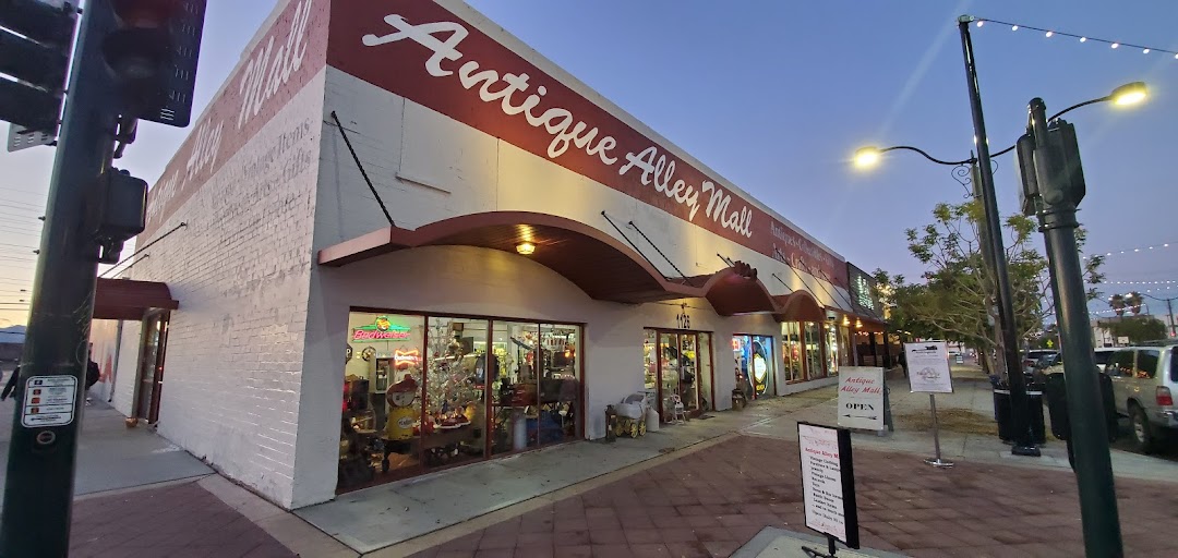 Antique Alley Mall
