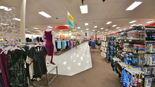 Department Store «Target», reviews and photos, 950 E 33rd St, Signal Hill, CA 90755, USA