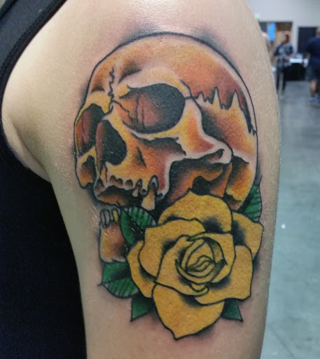 Tattoo Shop «Rose City Tattoo», reviews and photos, 1145 N Bechtle Ave, Springfield, OH 45504, USA