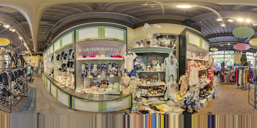 Boutique «Lucky Me Boutique», reviews and photos, 385 1st St, Lake Oswego, OR 97034, USA