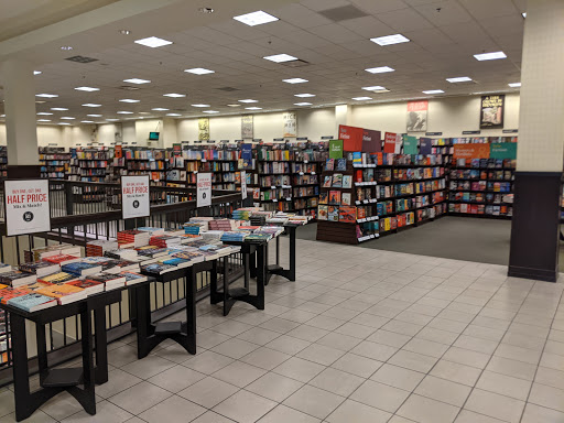 Book Store «Barnes & Noble», reviews and photos, 1150 El Camino Real, San Bruno, CA 94066, USA