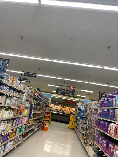 Grocery Store «Giant Food Stores», reviews and photos, 720 W Street Rd, Warminster, PA 18974, USA