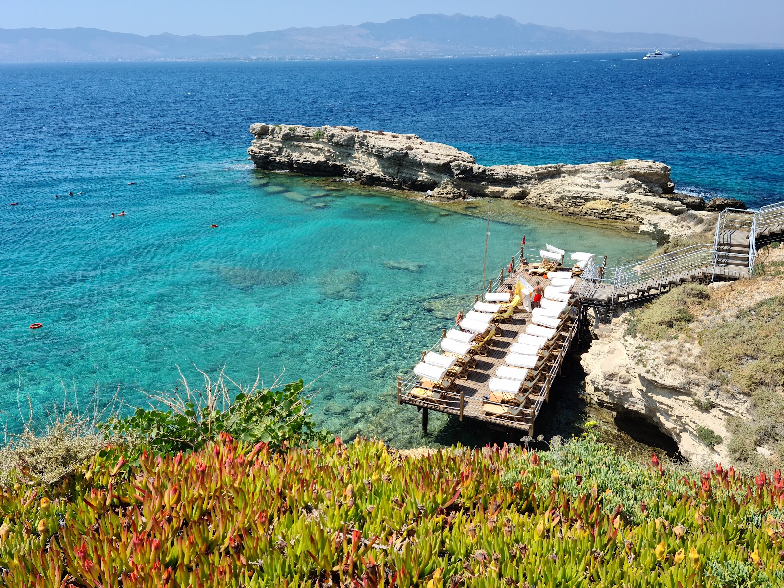 Xanadu Island Beach'in fotoğrafı çok temiz temizlik seviyesi ile