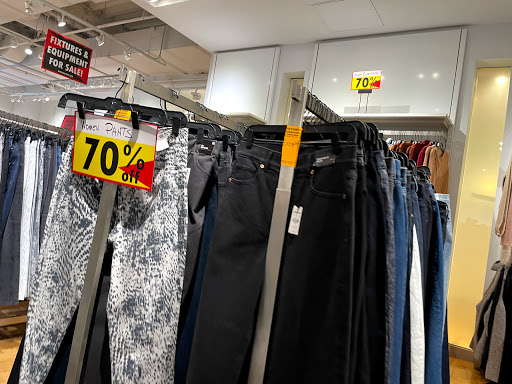 Clothing Store «Express», reviews and photos, 1625 Chestnut St, Philadelphia, PA 19103, USA