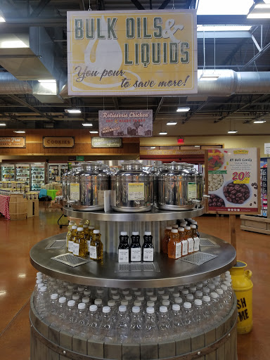 Grocery Store «Fresh Thyme Farmers Market - Kenosha», reviews and photos, 7100 Green Bay Rd, Kenosha, WI 53142, USA
