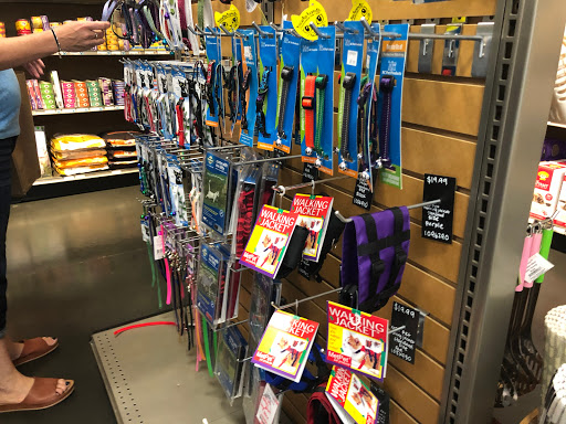 Pet Supply Store «Mud Bay», reviews and photos, 2750 77th Ave SE, Mercer Island, WA 98040, USA