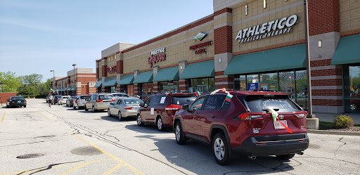 Grocery Store «Malincho Euro Market & Prestige Liquor», reviews and photos, 1475 Lee St, Des Plaines, IL 60018, USA