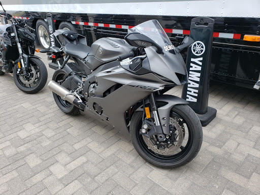 BMW Motorcycle Dealer «BMW Motorcycles of Fort Worth», reviews and photos, 633 NE Loop 820, Hurst, TX 76053, USA