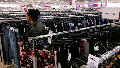 Clothing Store «Burlington Coat Factory», reviews and photos, 400 Lowell Ave #1, Haverhill, MA 01832, USA