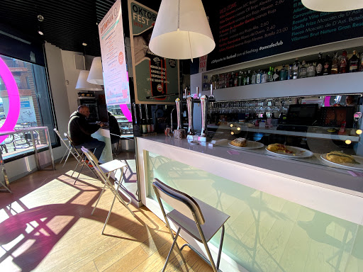 Información y opiniones sobre Om Café & Club de Vitoria-Gasteiz