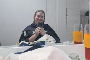 Emma's Hair Room image