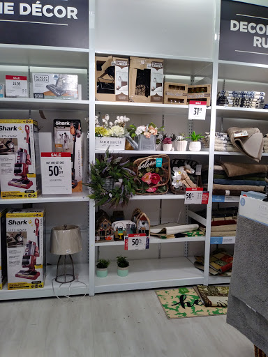 Cosmetics Store «Lush Cosmetics», reviews and photos, 99 Rockingham Park Blvd, Salem, NH 03079, USA