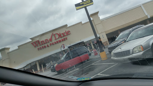 Grocery Store «Winn-Dixie», reviews and photos, 1060 Lakes Blvd, Lake Park, GA 31636, USA