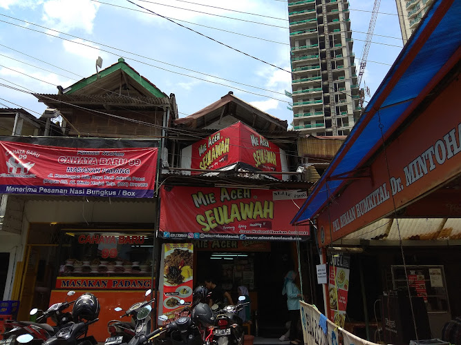 Restoran Mie di Kota Jakarta Pusat: Menikmati Kelezatan Makanan dari Rumah Makan Aceh Seulawah dan Banyak Tempat Lainnya