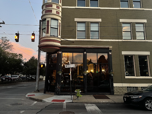 Hair Salon «Greenline Salon», reviews and photos, 201 W 6th St, Covington, KY 41011, USA