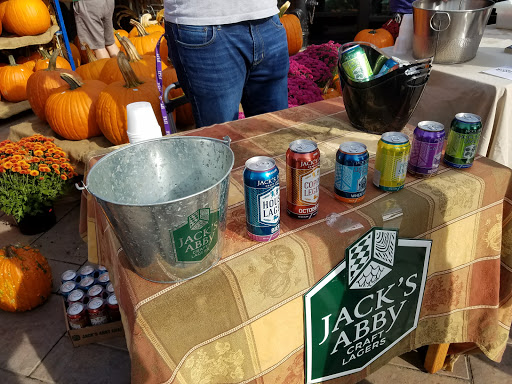 Gourmet Grocery Store «Fruit Center Marketplace», reviews and photos, 10 Bassett St, Milton, MA 02186, USA