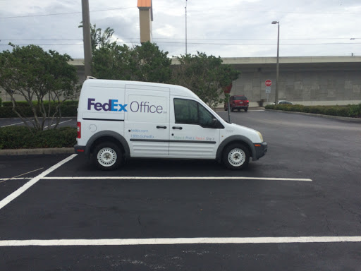 Print Shop «FedEx Office Print & Ship Center», reviews and photos, 24120 US Hwy 19 N, Clearwater, FL 33763, USA