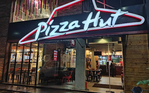 Pizza Hut - Rajagiriya image