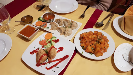 Hola Nepal Restaurant - C/ de Lepant, 323, 08025 Barcelona, Spain
