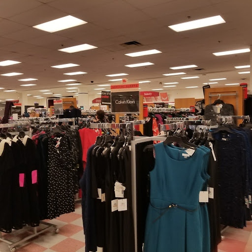 Department Store «T.J. Maxx», reviews and photos, 34 E Ridgewood Ave, Paramus, NJ 07652, USA