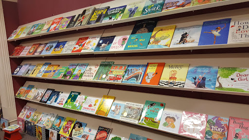 Book Store «River Oaks Book Store», reviews and photos, 3270 Westheimer Rd, Houston, TX 77098, USA