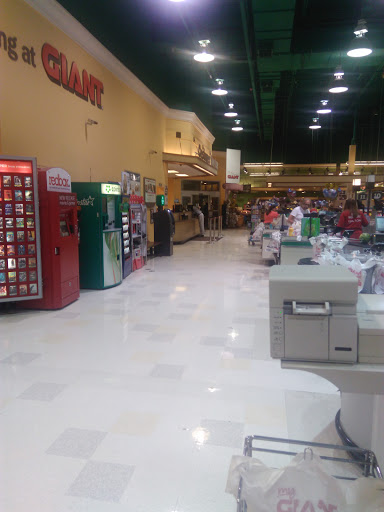 Grocery Store «Giant Food Stores», reviews and photos, 1055 Bustleton Pike, Feasterville-Trevose, PA 19053, USA