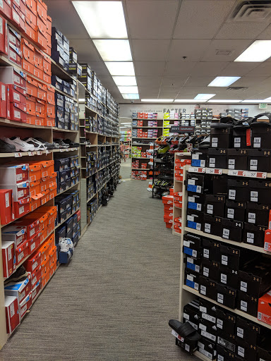 Shoe Store «Famous Footwear», reviews and photos, 5500 Grossmont Center Dr, La Mesa, CA 91942, USA