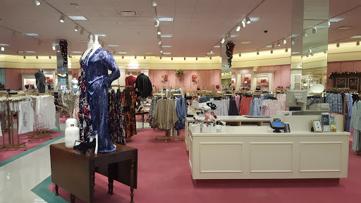 Department Store «Von Maur», reviews and photos, 4000 North Point Cir, Alpharetta, GA 30022, USA