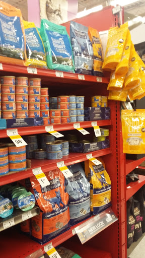 Pet Supply Store «Petco Animal Supplies», reviews and photos, 1142 Broadway, Chula Vista, CA 91911, USA